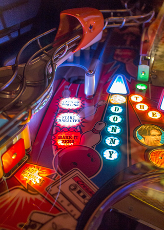 Illustration for article titled The Big Lebowski Pinball Table Has Everything A Dude Needs